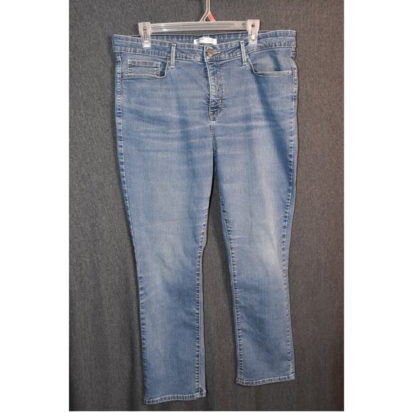 Lot of 2 Levi's Signature Series Women's 18S (34x28) Shaping Straight Leg Jeans - Picture 4 of 9